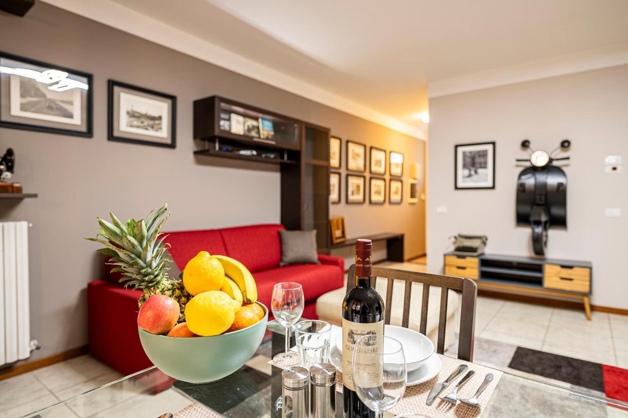 "Once Upon A Time" Cherubini Palace Thematic Apartments Free Parking Florencia Exterior foto