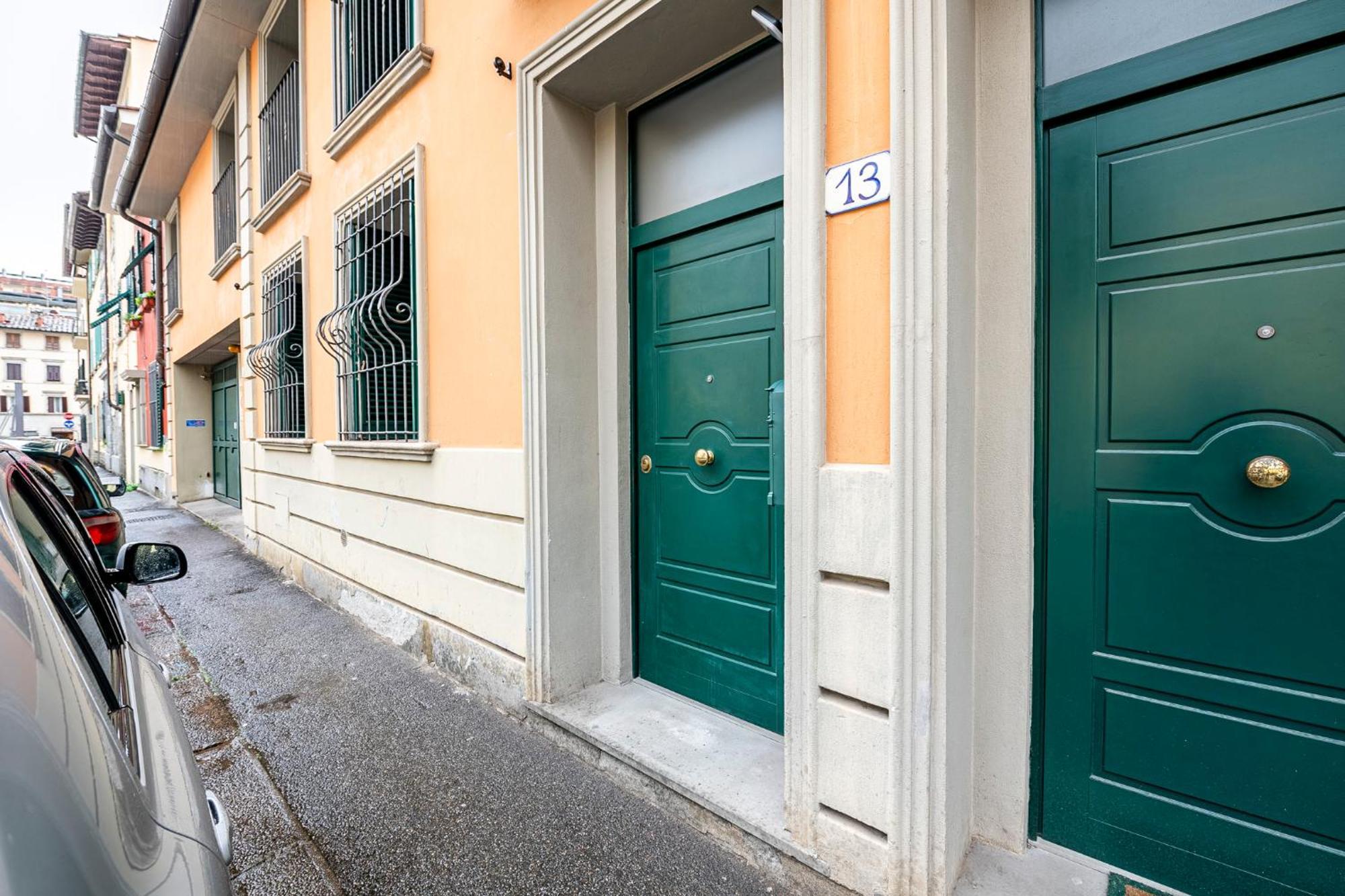"Once Upon A Time" Cherubini Palace Thematic Apartments Free Parking Florencia Exterior foto