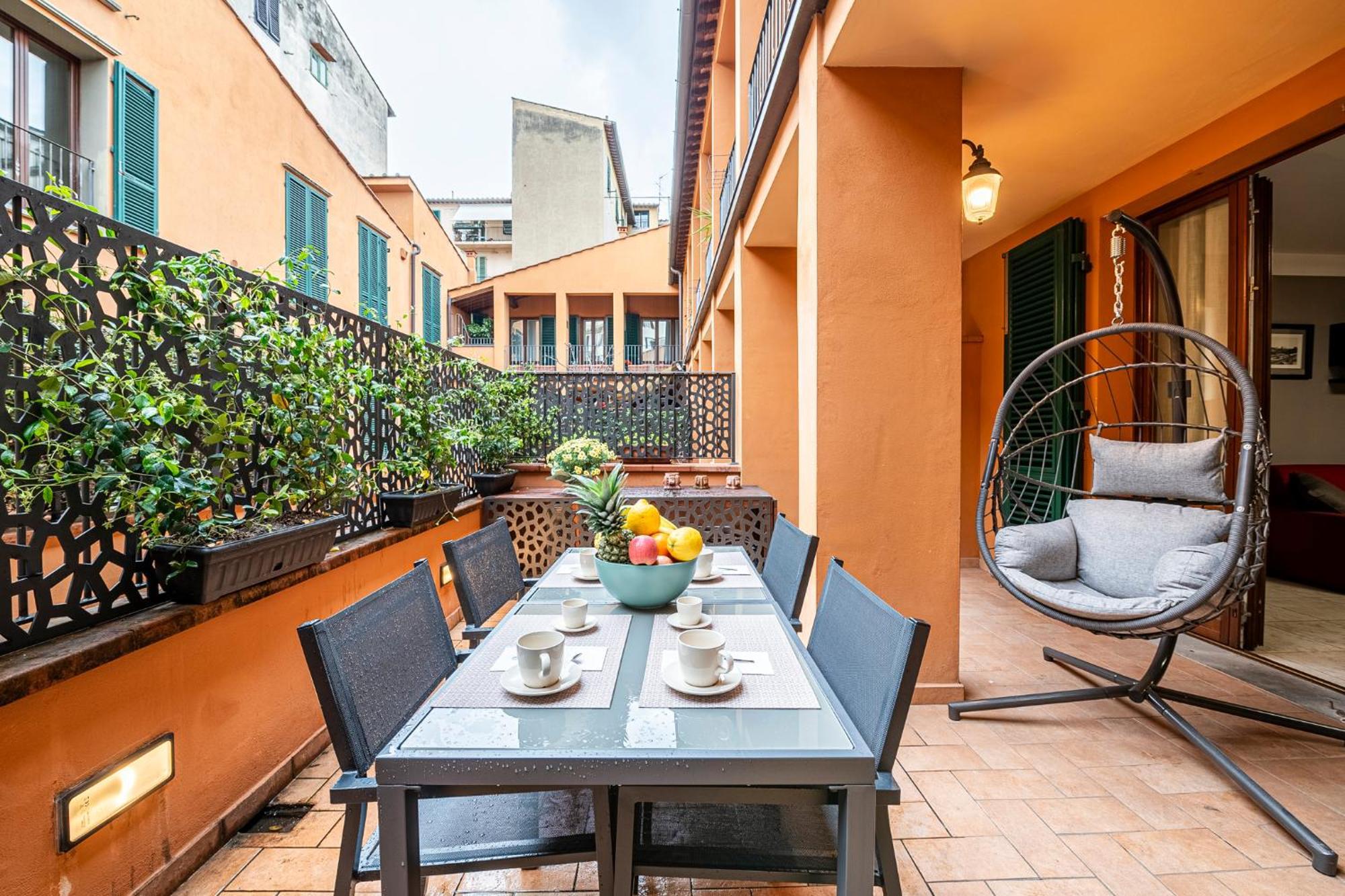 "Once Upon A Time" Cherubini Palace Thematic Apartments Free Parking Florencia Exterior foto